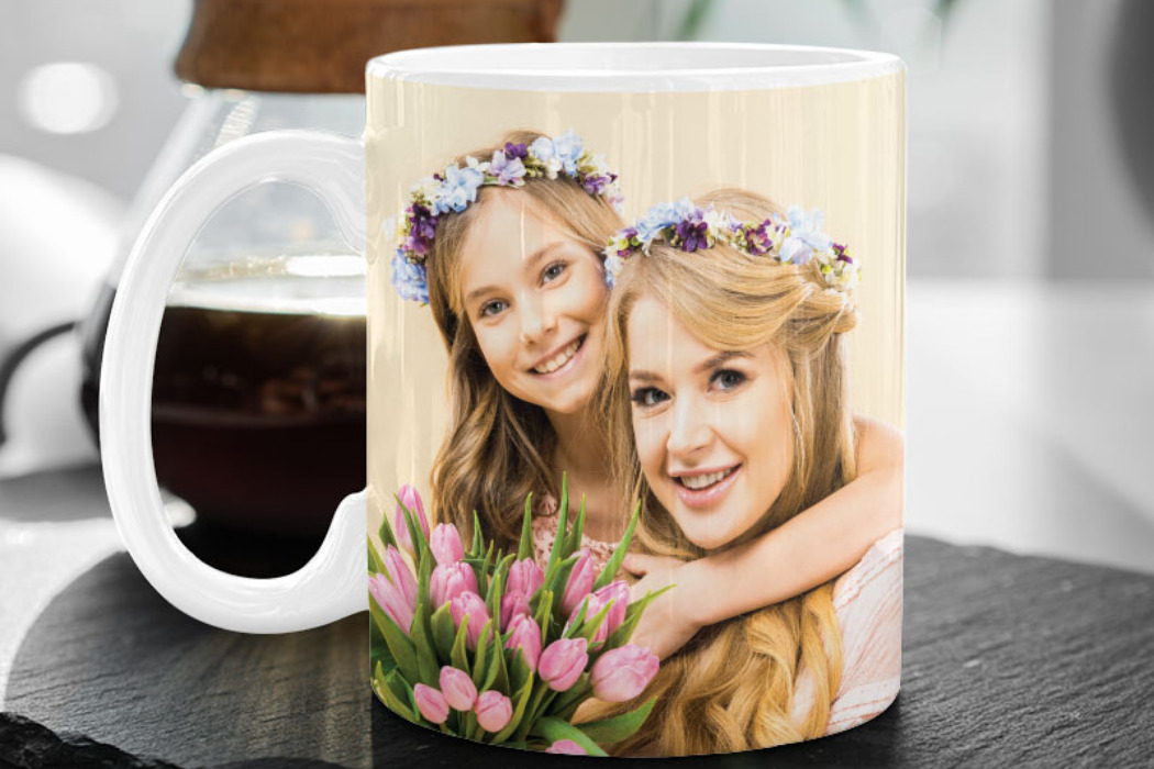 Why are customized mugs suitable for gifting to people of all age groups?